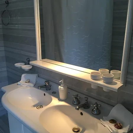 Sis Feriehus Aidonia (Andros)