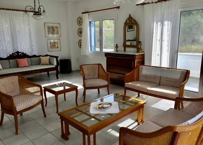 別荘 Sis Aïdhónia