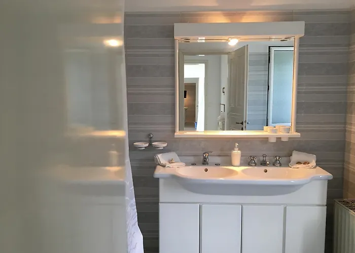 別荘 Sis Aïdhónia